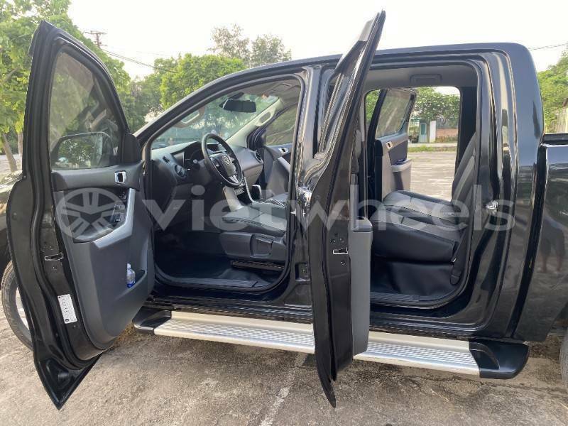 Big with watermark mazda bt 50 an giang huyen an phu 6386