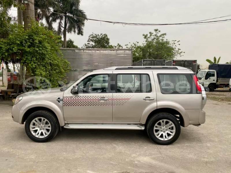 Big with watermark ford everest an giang huyen an phu 6425