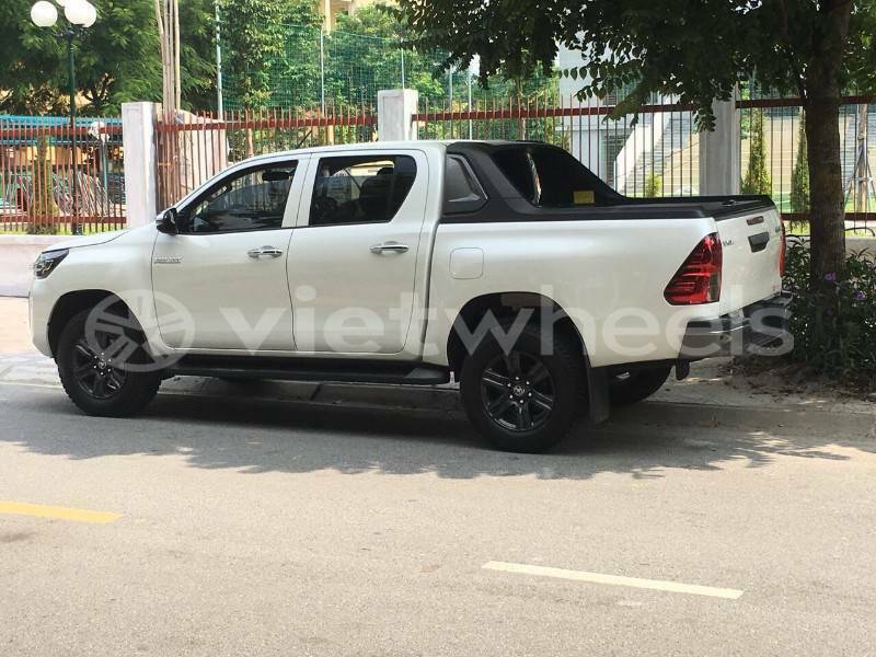 Big with watermark toyota hilux an giang huyen an phu 6520