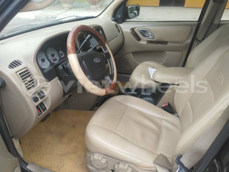 Big with watermark ford escape an giang huyen an phu 6552