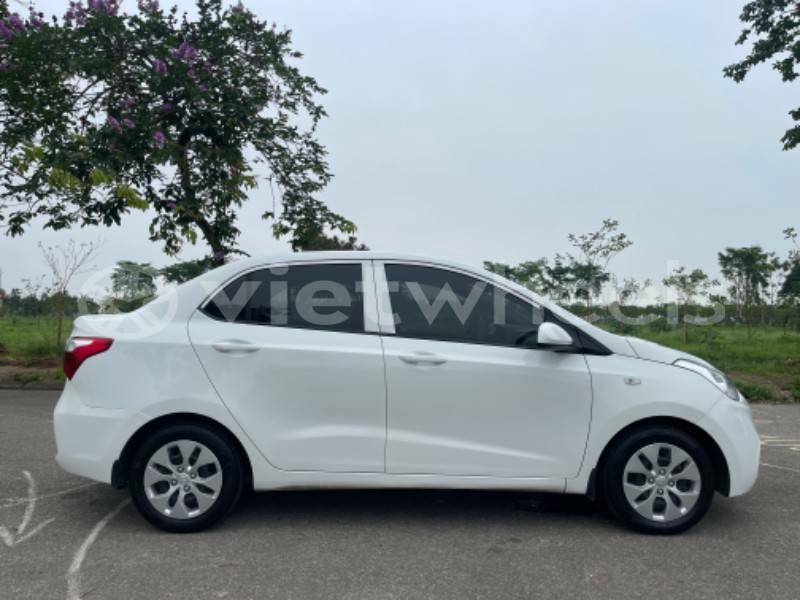 Big with watermark hyundai i10 an giang huyen an phu 6590