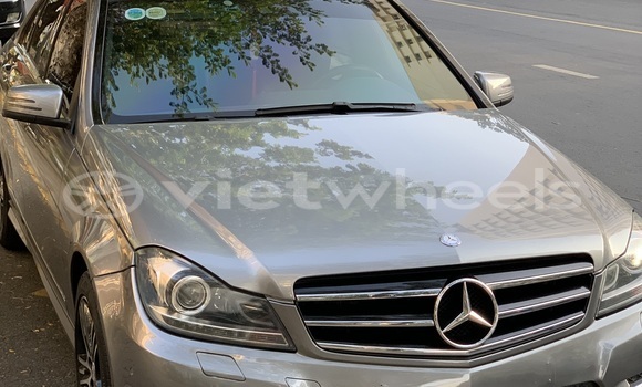 Buy Used Mercedes Benz C-Class Car Buy Used Mercedes Benz C-Class Car