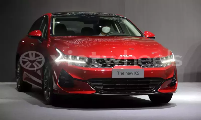 Big with watermark kia kia k5 hanoi saigon 15181