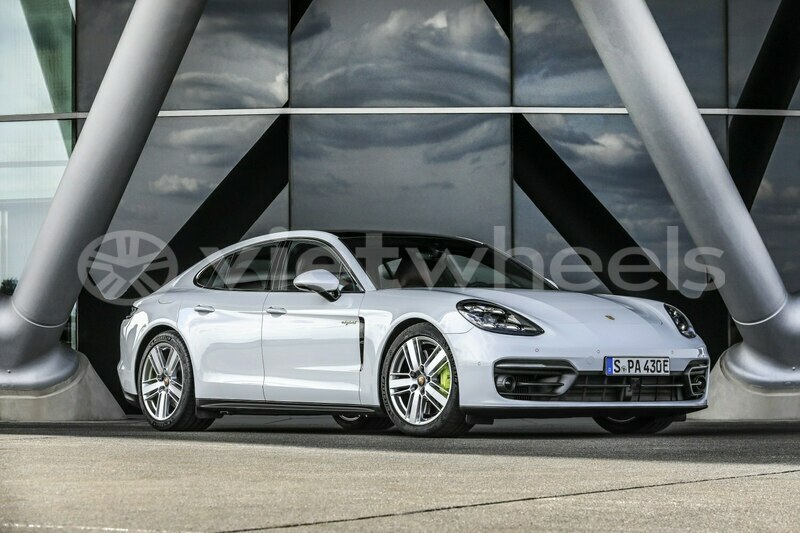 Big with watermark porsche panamera hanoi saigon 15194