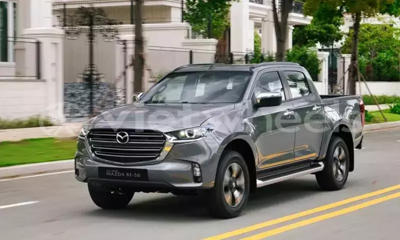 Big with watermark mazda bt 50 hanoi saigon 15245