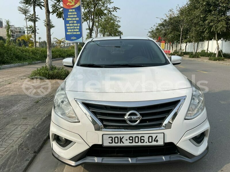 Big with watermark nissan sunny hanoi saigon 15252
