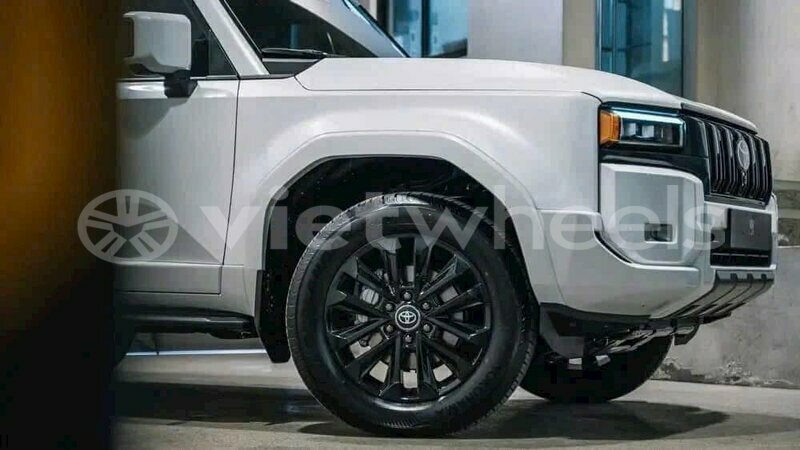 Big with watermark toyota land cruiser prado hanoi saigon 15254