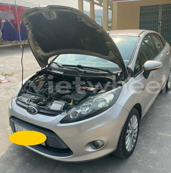 Big with watermark ford fiesta hanoi saigon 15264