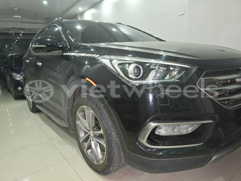 Big with watermark hyundai santa fe hanoi saigon 15284