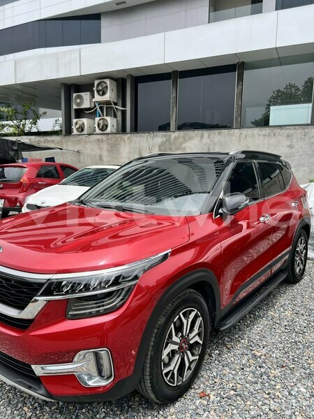 Big with watermark kia seltos hanoi saigon 15310