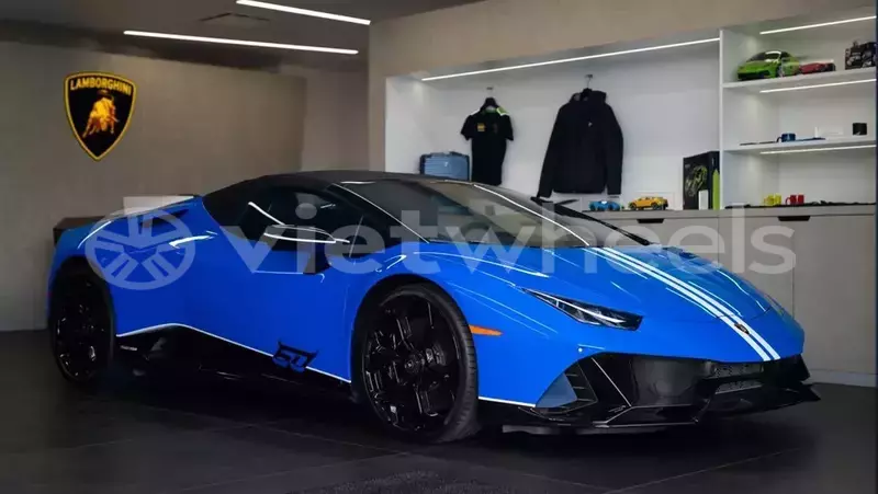 Big with watermark lamborghini huracan hanoi saigon 16360