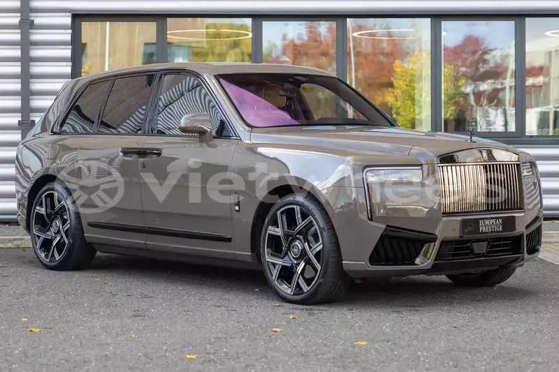 Big with watermark rolls royce cullinan hanoi saigon 16364