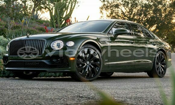 Buy Mới Bentley Flying Spur Xe ô tô