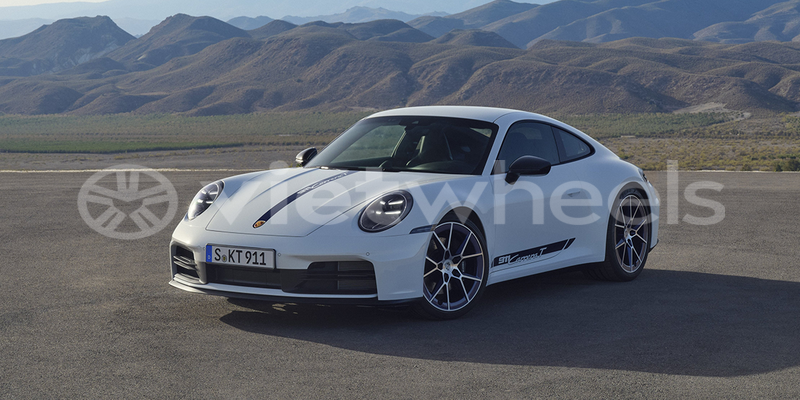 Big with watermark porsche 911 hanoi saigon 16382