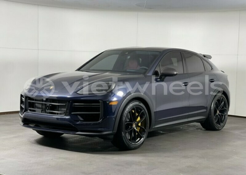 Big with watermark porsche cayenne hanoi saigon 16388