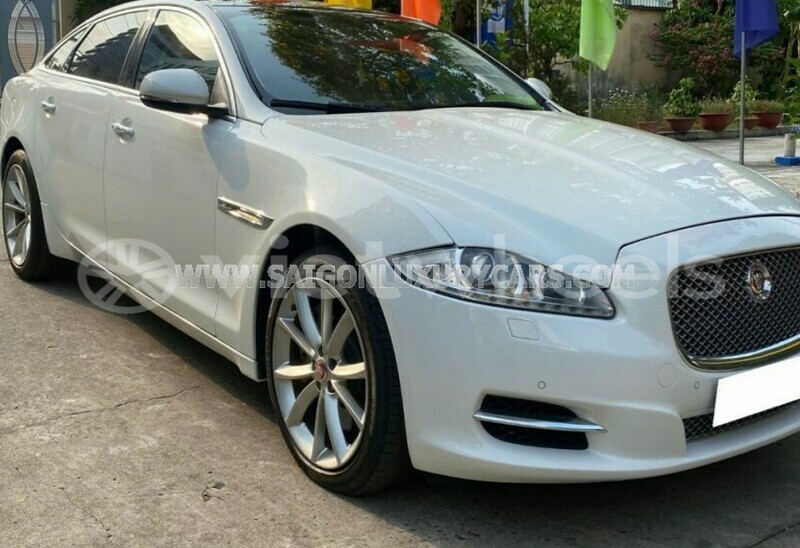 Big with watermark jaguar xj hanoi saigon 16445
