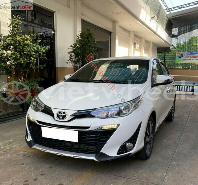Big with watermark toyota yaris hanoi saigon 16448