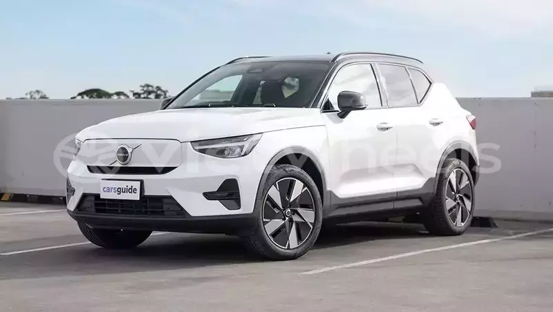 Big with watermark volvo xc40 hanoi saigon 16663