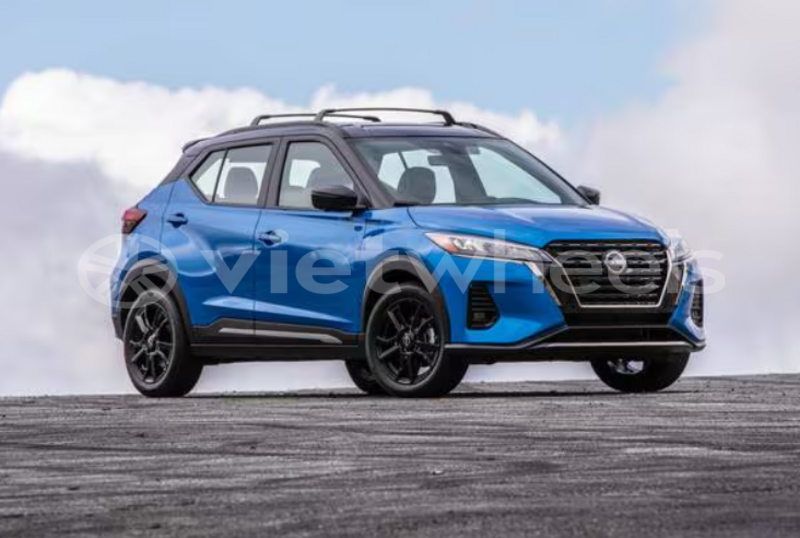 Big with watermark nissan kicks hanoi saigon 16738