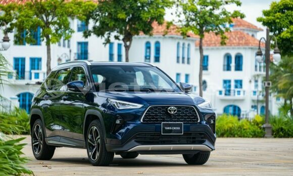 Buy Mới Toyota Yaris cross Xe ô tô
