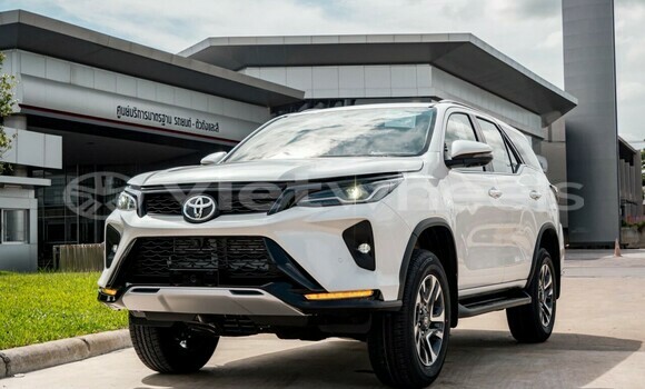 Buy Mới Toyota Fortuner Xe ô tô Buy Mới Toyota Fortuner Xe ô tô