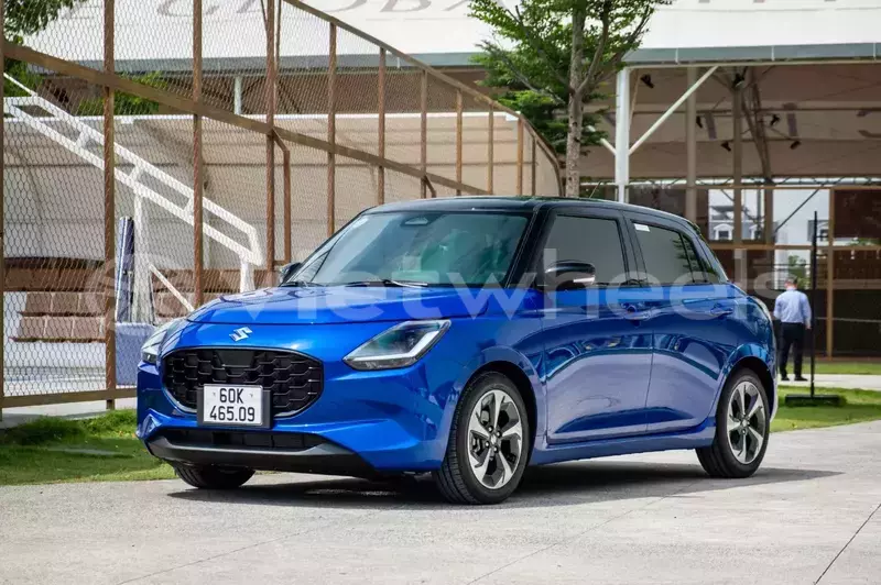 Big with watermark suzuki swift hanoi saigon 16987