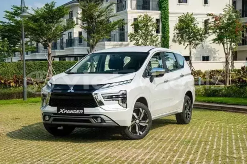 Big with watermark mitsubishi xpander hanoi saigon 16989