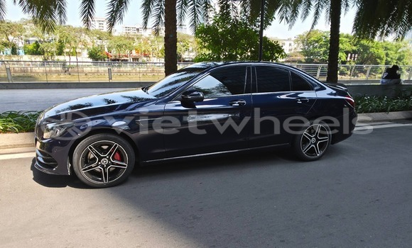 Buy Used Mercedes Benz C-Class Car Buy Used Mercedes Benz C-Class Car