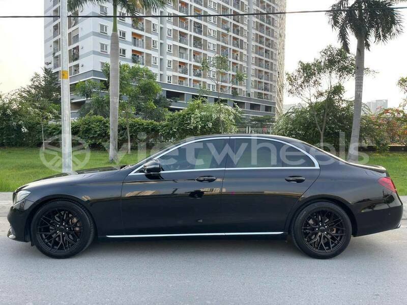 Big with watermark mercedes benz e class tinh lam gjong gjam rong 37118