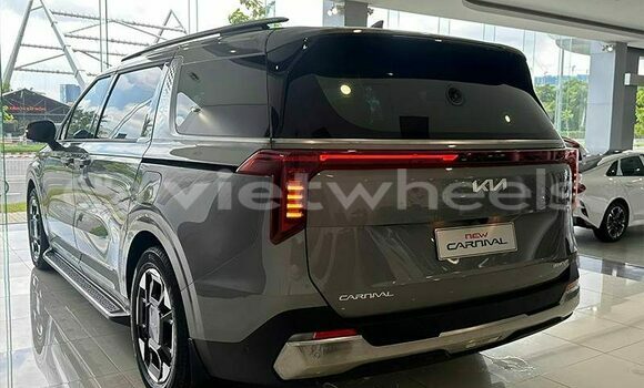 Buy Used KIA Carnival Car Buy Used KIA Carnival Car