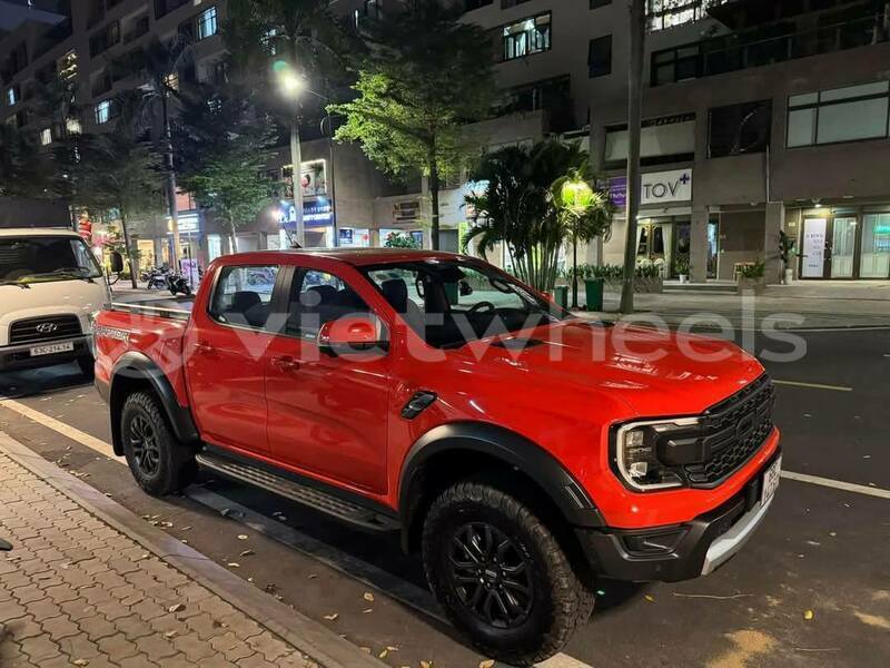 Big with watermark ford raptor tinh quang ninh huyen ba che 37147