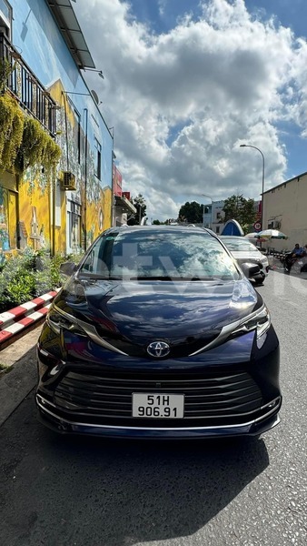 Big with watermark toyota sienna tinh kien giang huyen an minh 37160