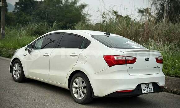 Mua Đã sử dụng KIA RIO Xe ô tô Mua Đã sử dụng KIA RIO Xe ô tô