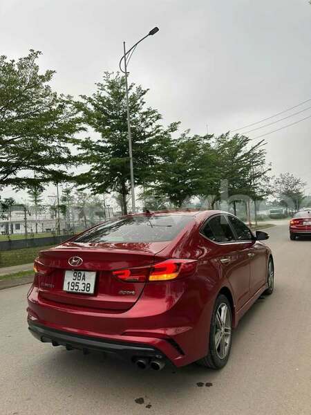 Big with watermark hyundai elantra tinh lam gjong gjam rong 37172