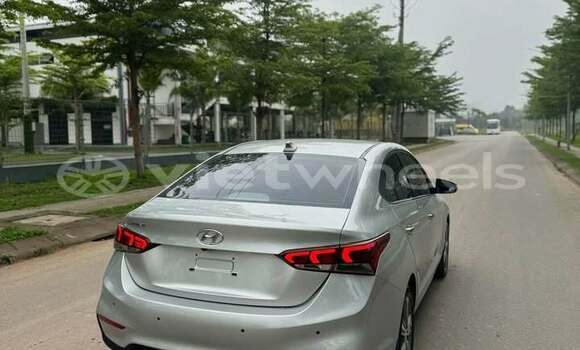 Mua Đã sử dụng Hyundai Accent Xe ô tô Mua Đã sử dụng Hyundai Accent Xe ô tô