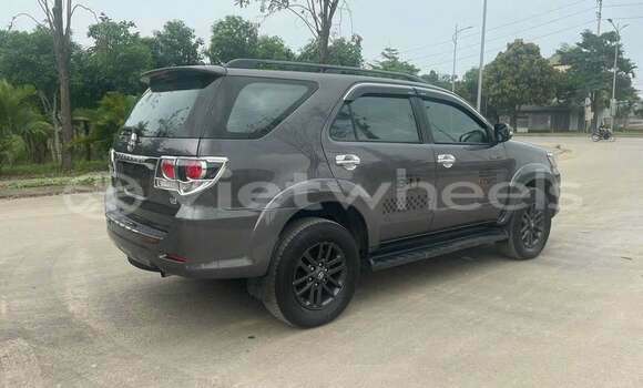 Mua Đã sử dụng Toyota Fortuner Xe ô tô Mua Đã sử dụng Toyota Fortuner Xe ô tô