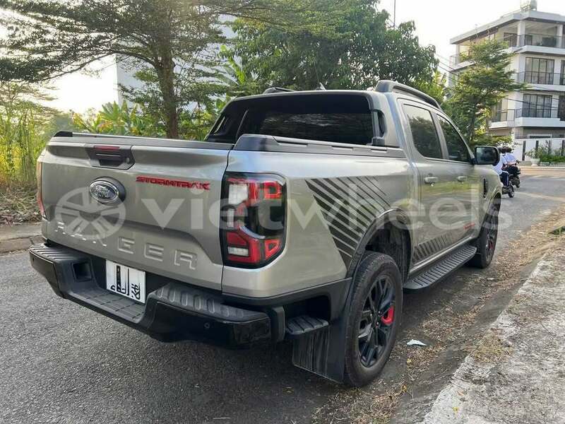 Big with watermark ford ranger hanoi saigon 37186