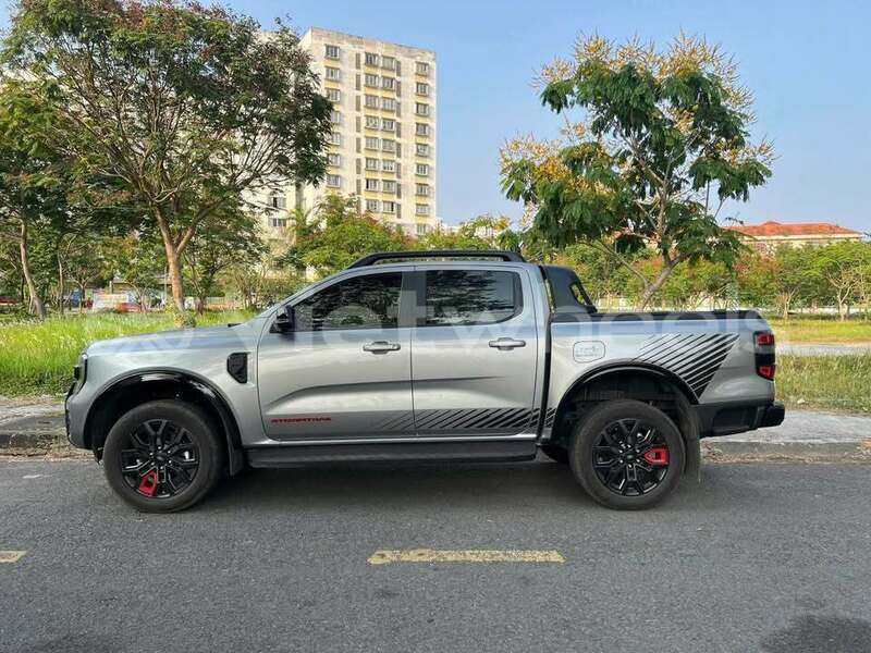 Big with watermark ford ranger hanoi saigon 37186
