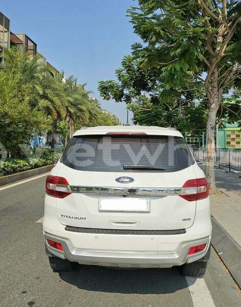 Big with watermark ford everest tinh lam gjong gjam rong 37189