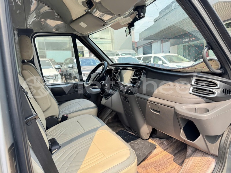 Big with watermark ford transit hanoi saigon 37197