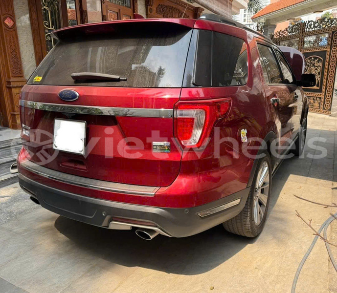 Big with watermark ford explorer an giang huyen an phu 37200