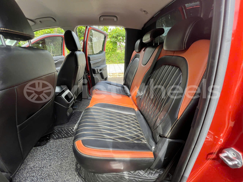 Big with watermark ford ranger hanoi saigon 37201