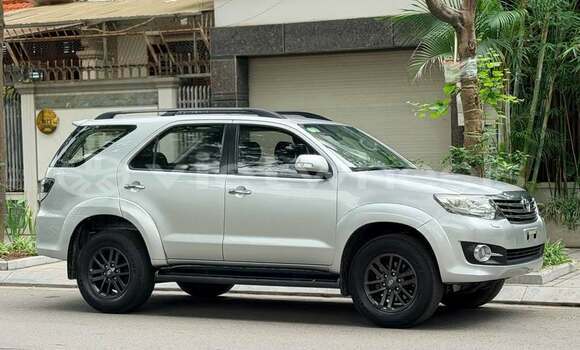 Mua Đã sử dụng Toyota Fortuner Xe ô tô Mua Đã sử dụng Toyota Fortuner Xe ô tô