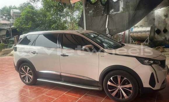 Buy Used Peugeot 5008 Car