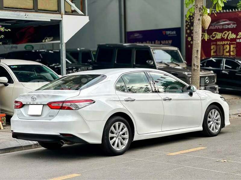 Big with watermark toyota camry an giang huyen an phu 37224