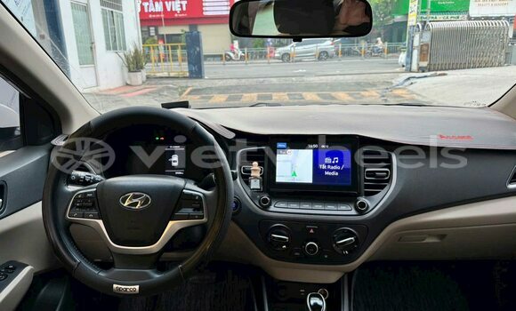 Buy Used Hyundai Accent Car Buy Used Hyundai Accent Car