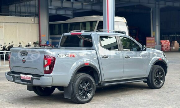 Buy Used Nissan Navara Car Buy Used Nissan Navara Car