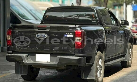 Buy Used Ford Ranger XLS 2.2L 4x2 AT Car Buy Used Ford Ranger XLS 2.2L 4x2 AT Car