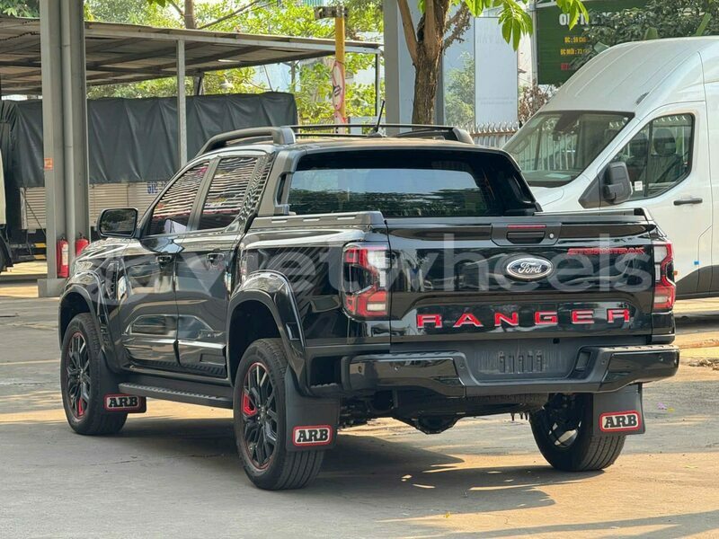 Big with watermark ford ranger tinh lam gjong gjam rong 37236