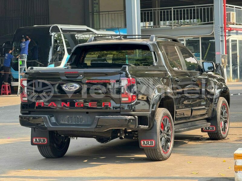 Big with watermark ford ranger tinh lam gjong gjam rong 37236